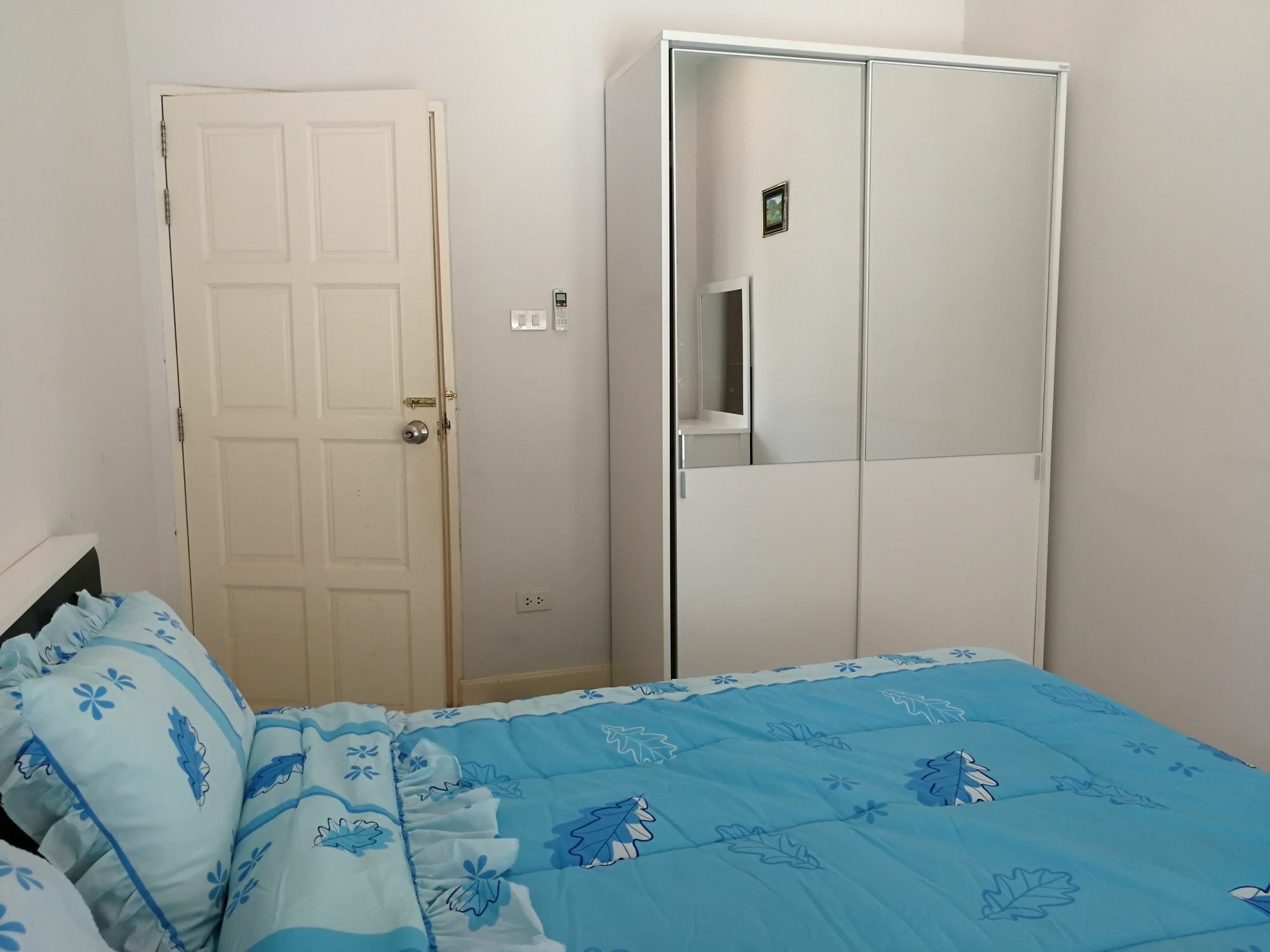 Baanpak Soi 102 Hotel Хуа Хин Екстериор снимка